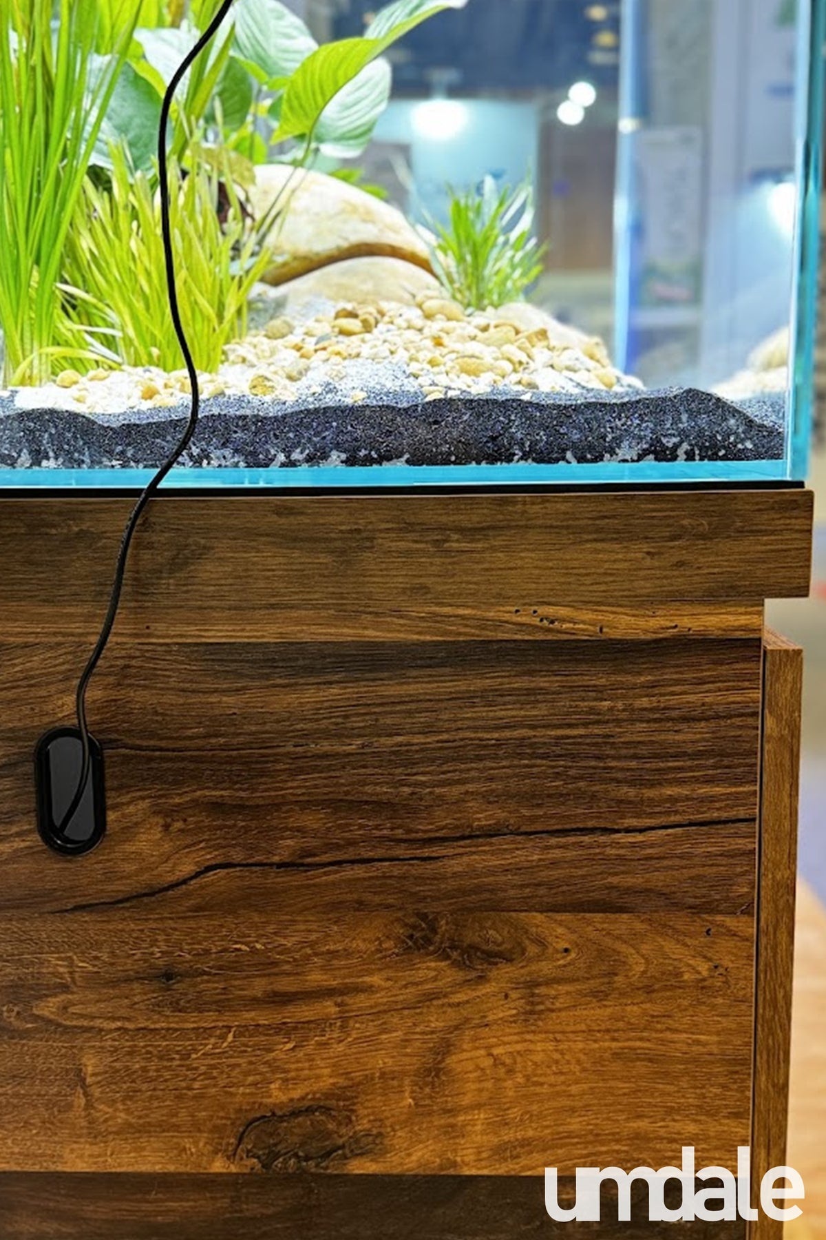 Nuevo Acuario Fluval Visi-White 60 de 78 litros con mueble Hunton Oak