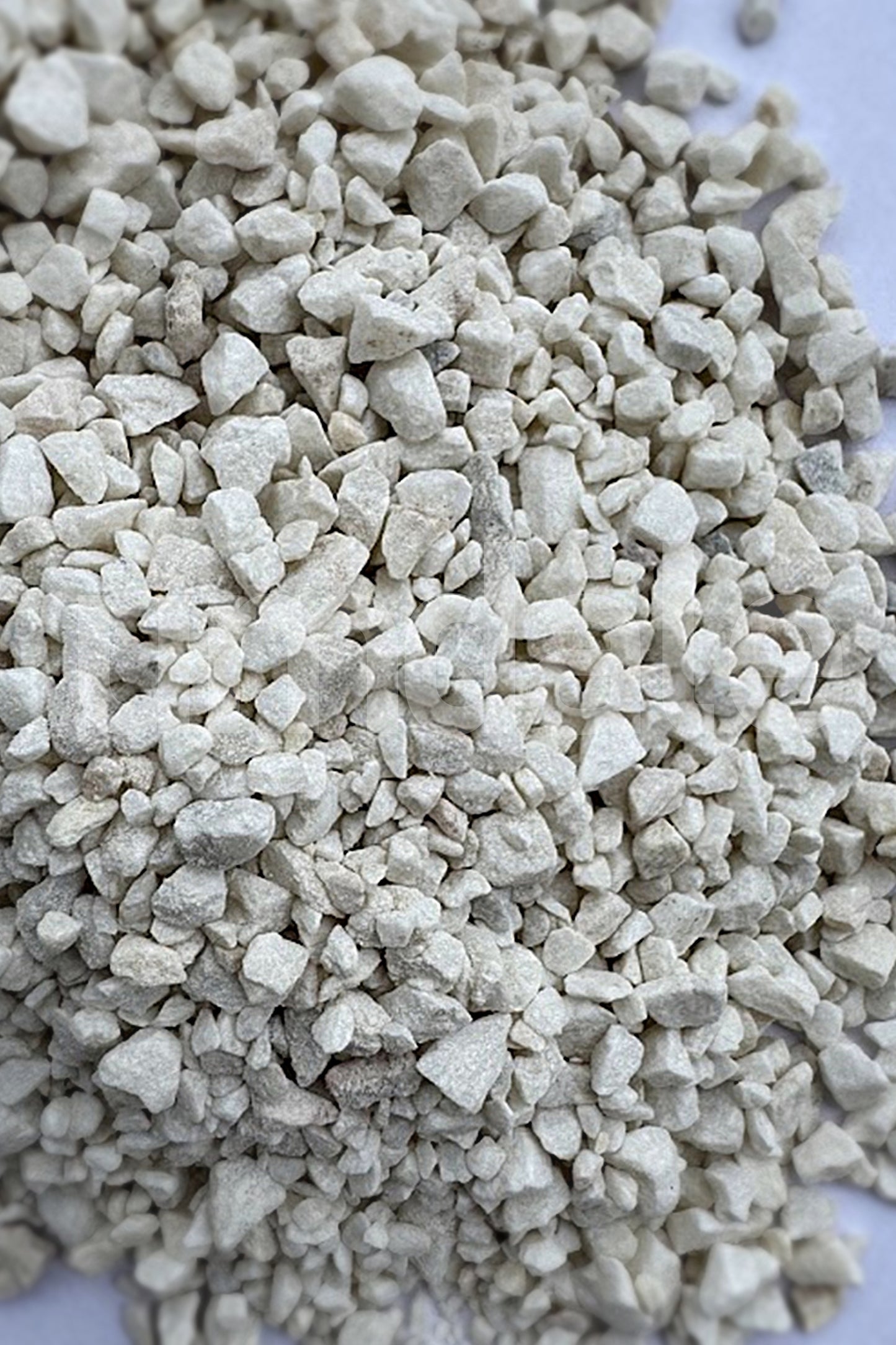 AQUAEL - Dolomite Gravel 2/4 mm. - 2 kg.