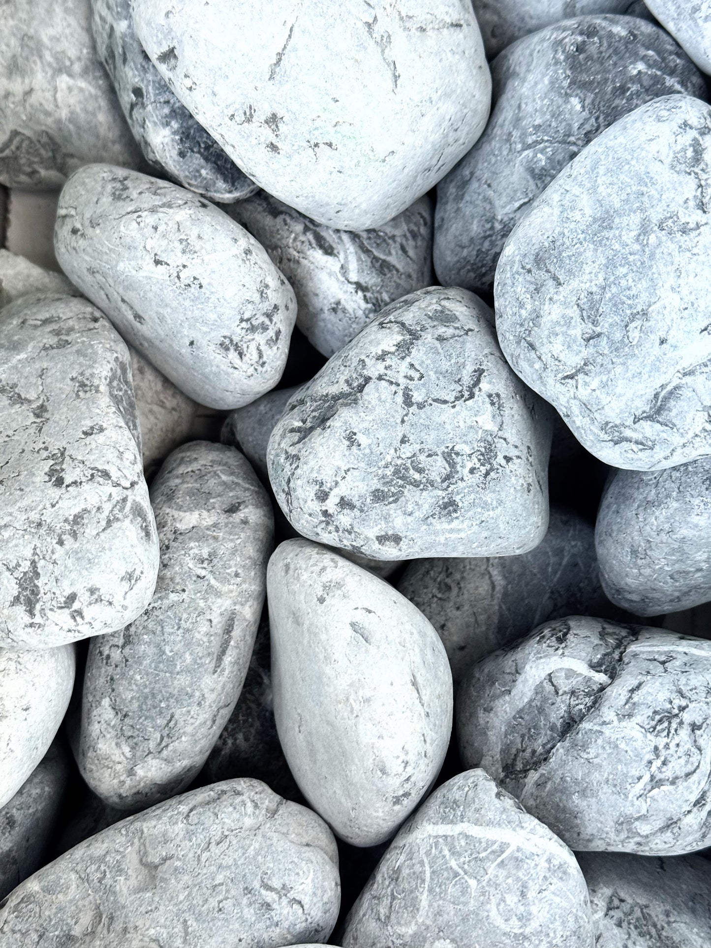 MR - Cantos rodados Negro/Jaspe- 10 kg